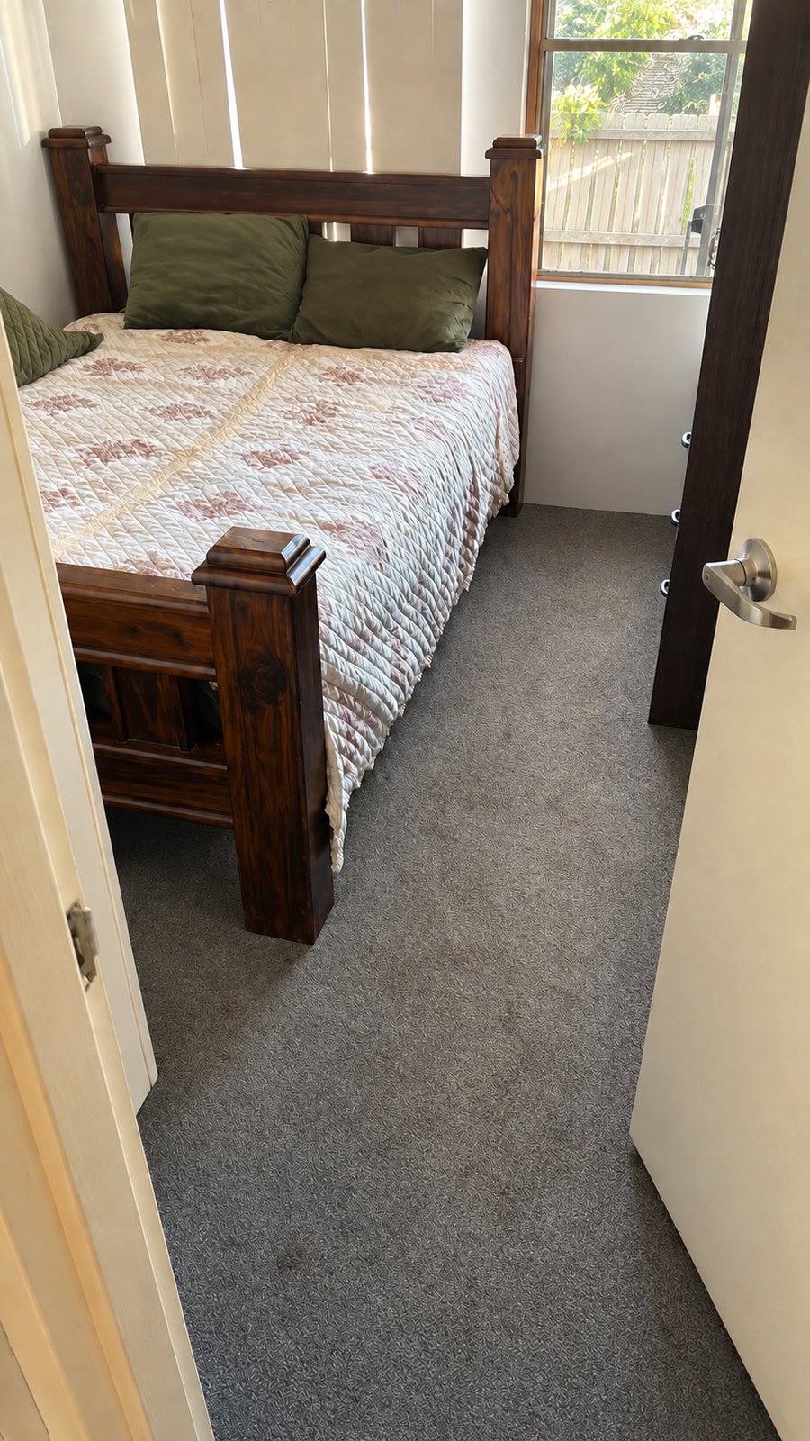 Bedroom carpet after steam cleaning
