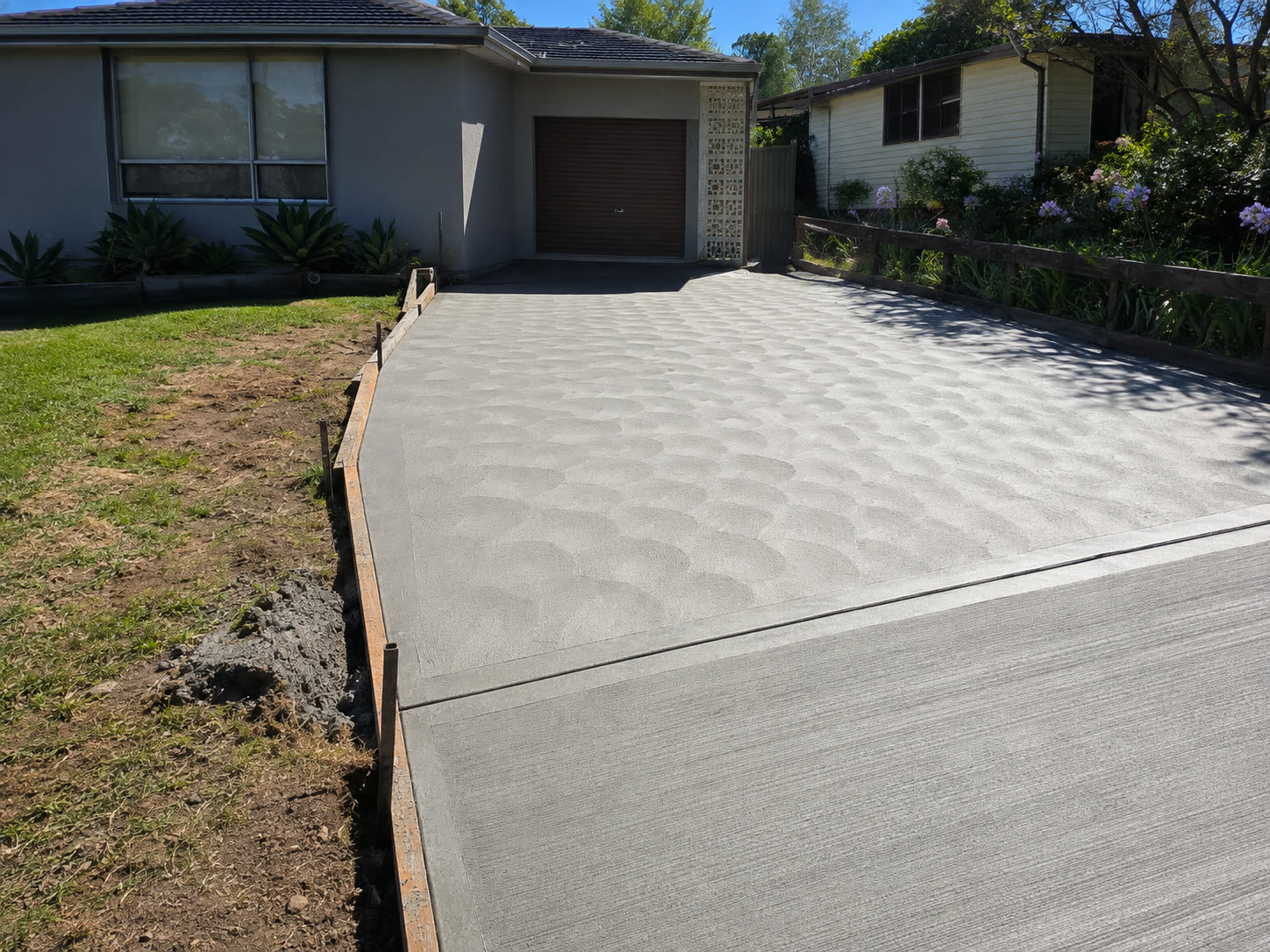 Exposed aggregate concrete driveway, Sydney