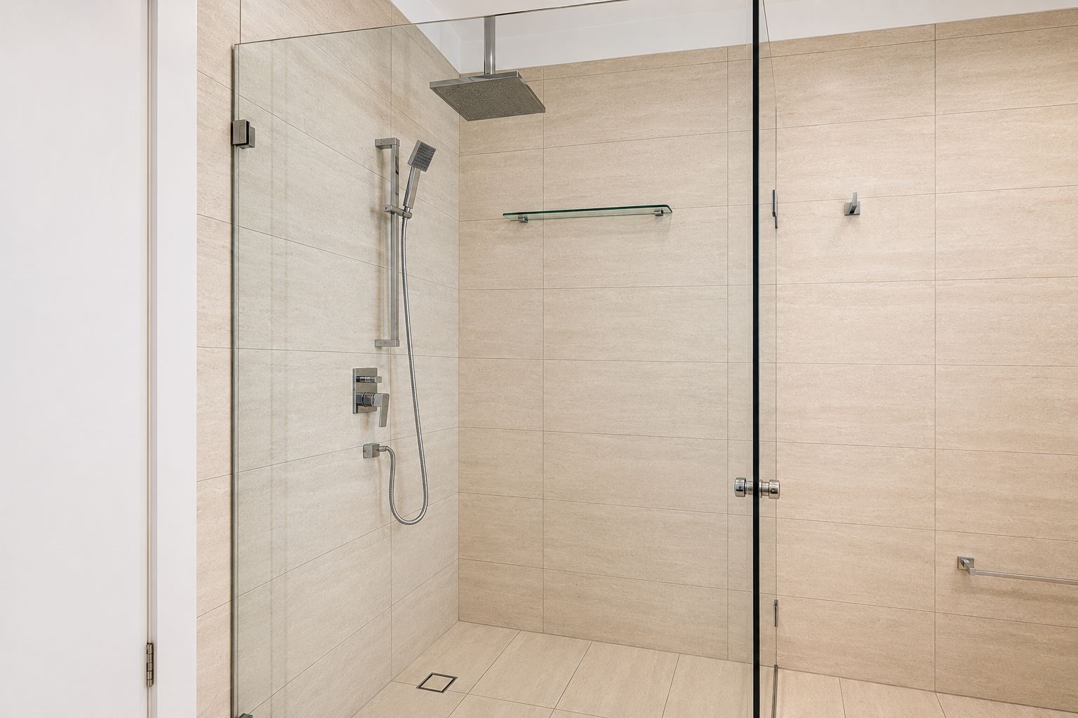 Streak-free glass window and door cleaning